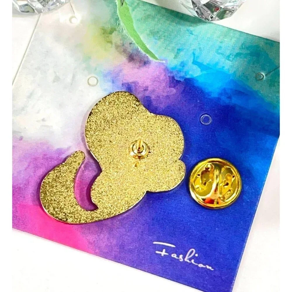 None ariel lapel